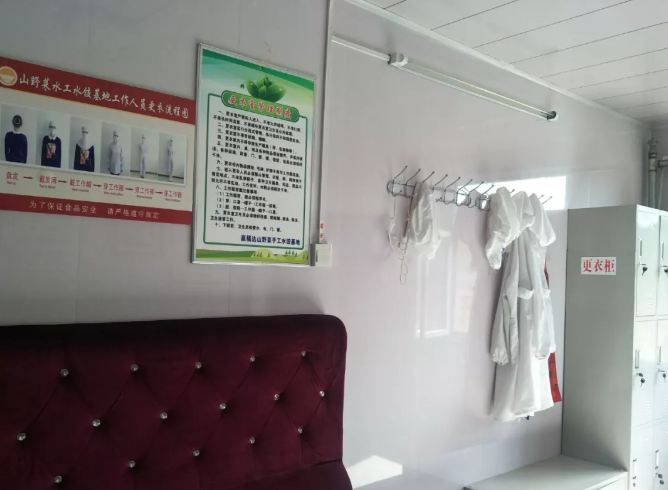 1562828264396937.png blob.png